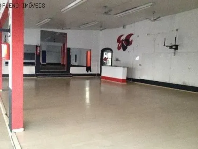 Salão à venda e para alugar em Campinas, Taquaral, com 1031 m²