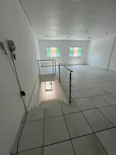 ALUGA: SALA  COMERCIAL NOS ALTOS NA MARAMBAIA 72 M2