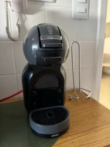 Cafeteira Nescafé Dolce Gusto