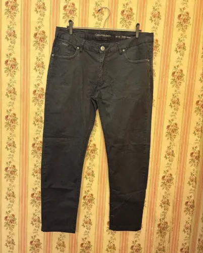 Calça jeans Calvin Klein Super skinny preta, 48