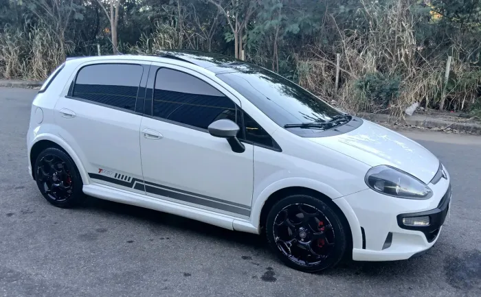 Fiat Punto T-jet 1.4 16V Turbo 5P 2013