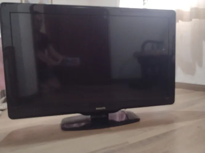 PHILIPS 40" COM DEFEITO