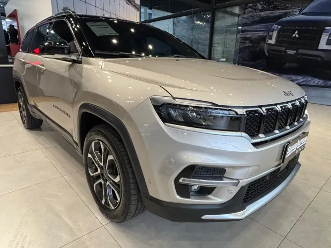 Jeep Commander Limited T270 1.3 TB Flex AUT 2023