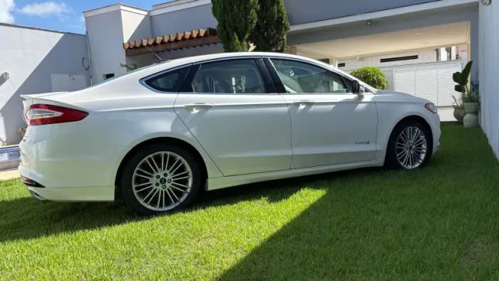 Ford Fusion Titanium Hybrid 2.0 145cv Aut. 2015