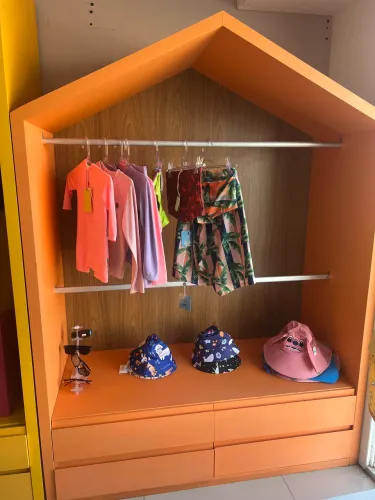 Móveis pra loja infantil