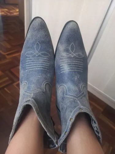 Bota constance num 36