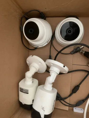 Kit de Segurança Intelbras - 4 Câmeras + DVR 4 Canais