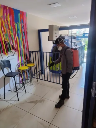 Ge serviços ( Desinsetização, Controle de pragas )