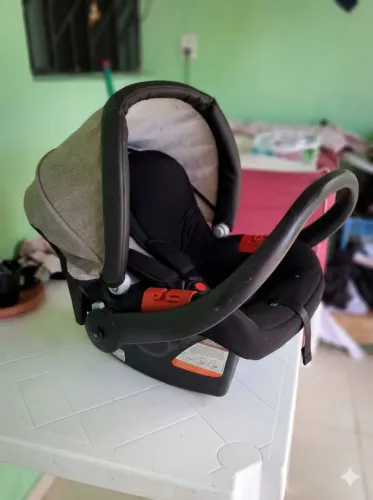 Bebê Conforto 0 a 1 ano R$300,00
