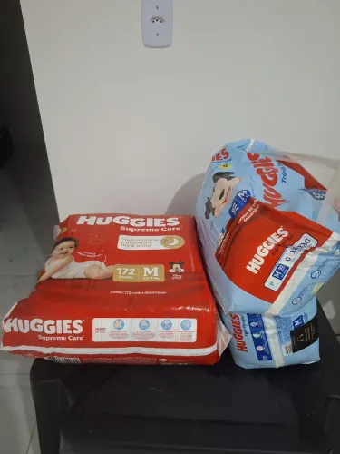 Kit fraldas Huggies M.