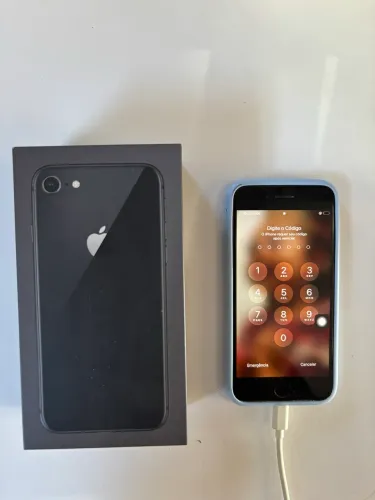 iPhone 8