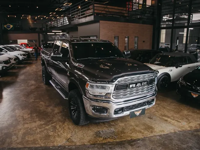 Dodge 2500 Laramie SLT 6.7 TDI CD 4X4 Diesel 2019