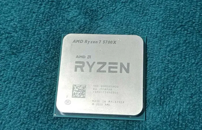RYZEN 7 5700X SEMINOVO.