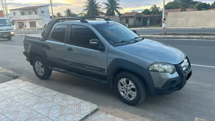 Fiat Strada Adventure1.8/ 1.8 Locker Flex CD 2012