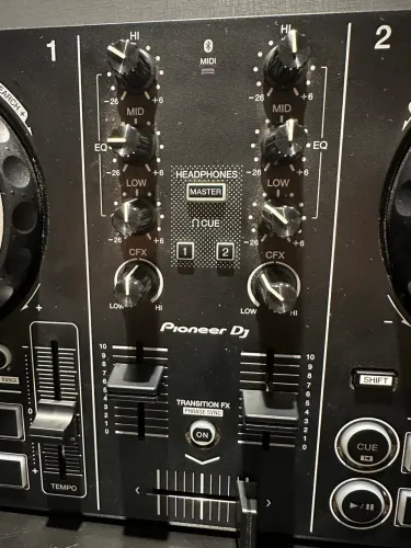 Controladora Pioneer DDJ 200 semi nova na caixa original