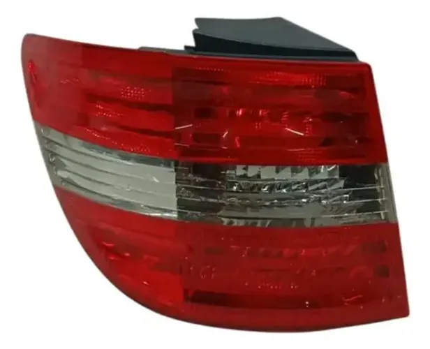 Lanterna Traseira Esquerda Mercedes B180 200 2009 Detalhe Esquerdo/motorista Vermelho