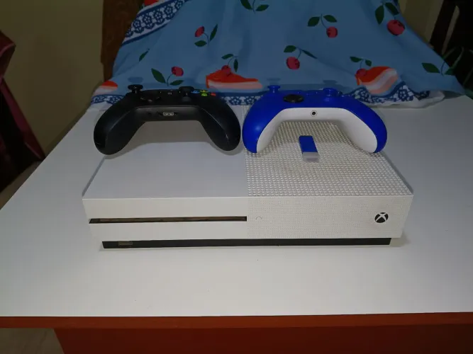 Xbox one S 500gb