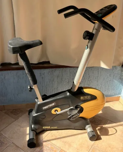  Bicicleta Ergométrica Eletromagnética usada 