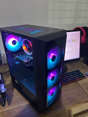 Pc gamer Asus Tuf-RX550-8gb DDR4(somente gabinete)