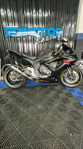GSX-R 750 SRAD