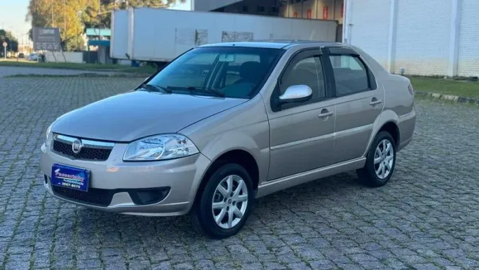 Fiat Siena EL Celeb. 1.4 MPI Fire Flex 8V 4P 2013
