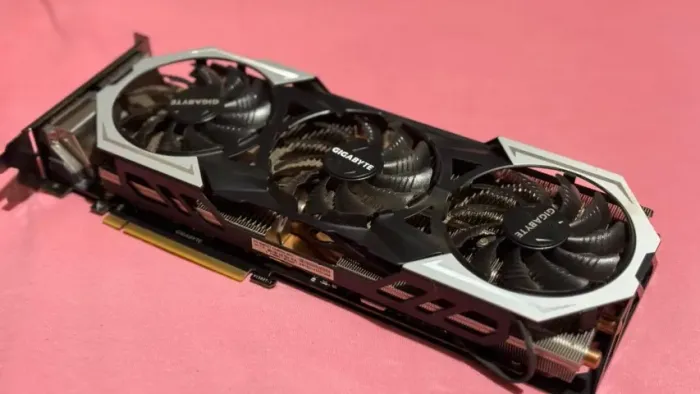 GTX 980 Ti - Roda tudo | Ótimo estado | Custo-benefício