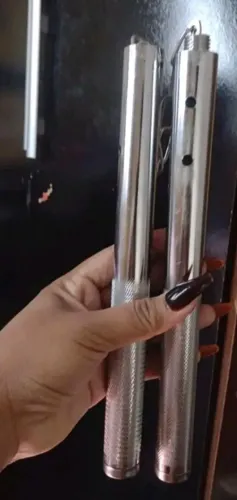Vendo um Bastão/Nuchaku 2 em 1 em Metal