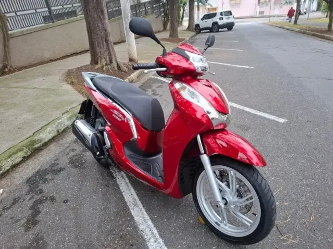 Honda Sh300i (Financio e Parcelo no Cartão de Crédito)