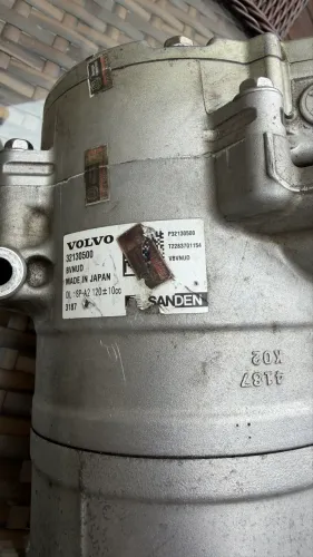 Compressor Ar Condicionado Volvo XC40 Híbrido Original 32130500 Sanden