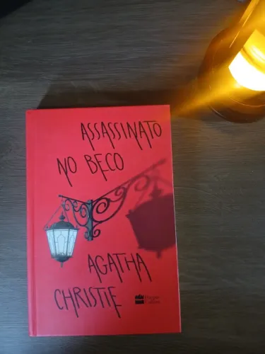 Assassinato no beco Agatha Christie