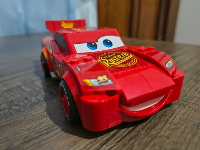Lego 77255 Disney Relâmpago Mcqueen 180