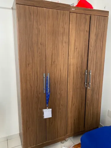 Guarda-roupa solteiro