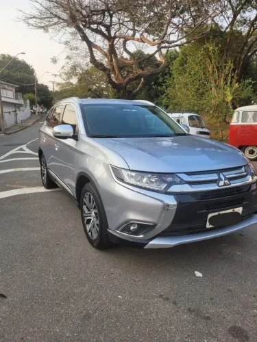 Mitsubishi Outlander Comfort 2.0 16V Aut. 2018