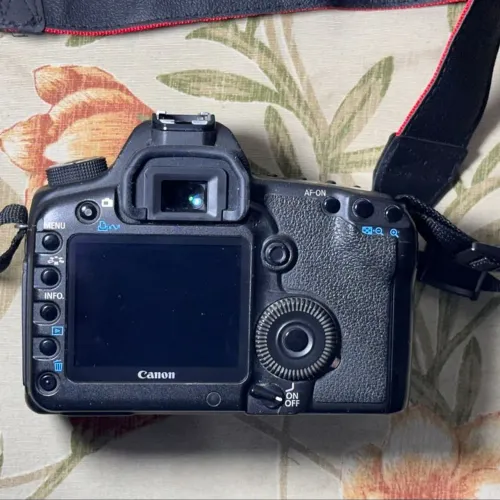 Canon 5D Mark ii + lente EF 24-105mm + lente EF-s 18-135mm