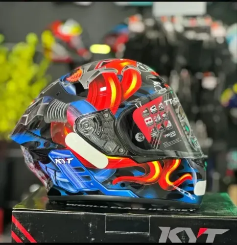Vendo capacete kyt tt course magnet novo