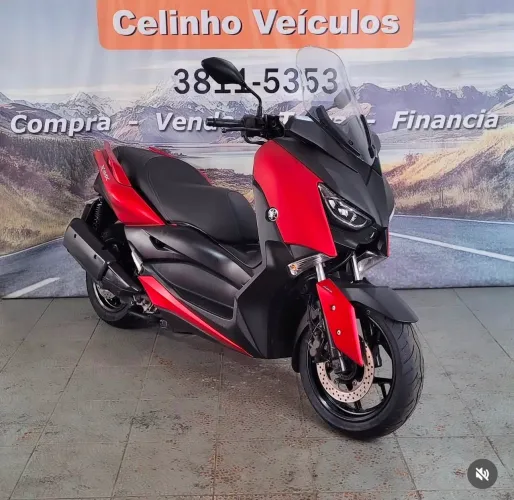 Yamaha XMAX 250 cc. Só 9.250 KM. - Financio em até 48x e parcelo em 21x no cartão