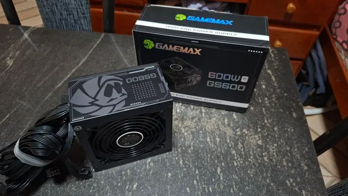 Fonte Gamemax 600w