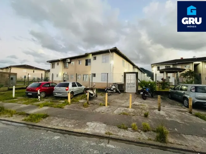 Apartamento à venda em condomínio Peruíbe/SP