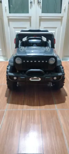 Carrinho infantil eletrico