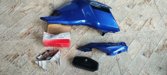 Moto fazer 150 carenagem e painel 