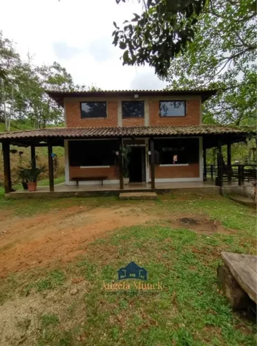 Casa mobiliada em Penedo RJ