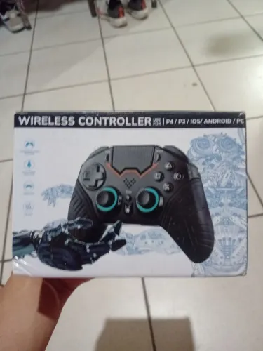 Vendo controle para PS em otimo estado com menos de 1 ano