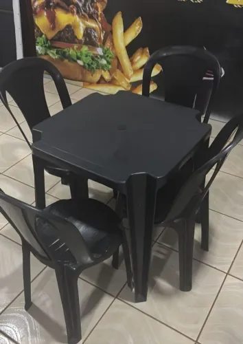 Jogo de mesas plastico