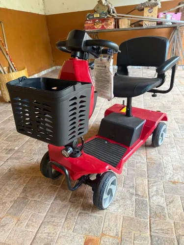 Vendo Carrinho elétrico para idosos e outros !