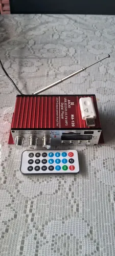 Mini amplificador com fonte 