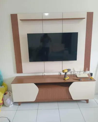 Rack com painel para TV até 75 polegadas novo na caixa faz entrega grátis toda a região
