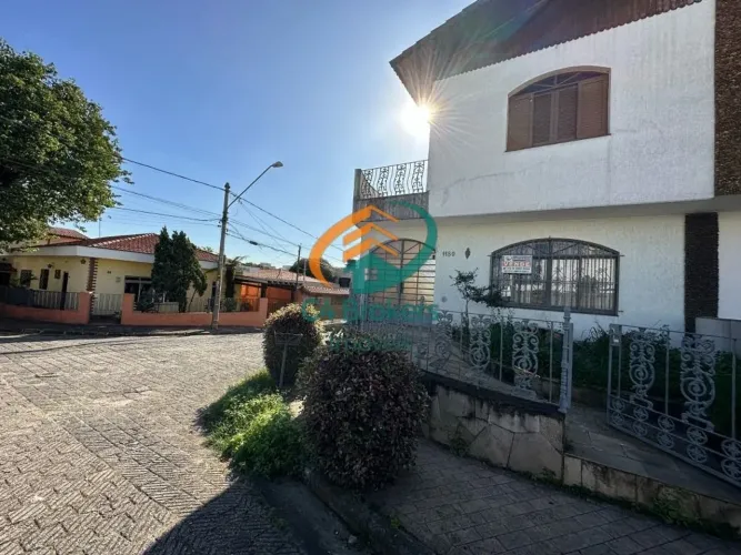 Sobrado em Rua em Vila Galvão - Guarulhos, SP