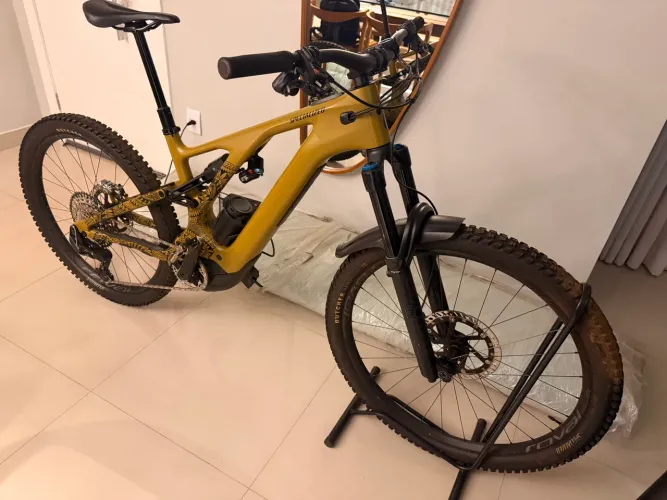 Specialized Turbo Levo G3 Expert com vários Upgrades