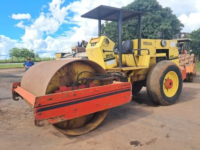 Rolo Compactador Tema Terra, modelo SPV84, Liso, ano 1986