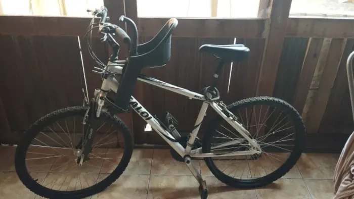 1 Bicicleta Caloi Sport Comfort 21V e 1 Caloi Croma 18V